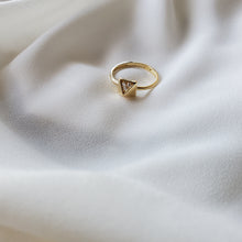 Load image into Gallery viewer, Pyramid Ring
